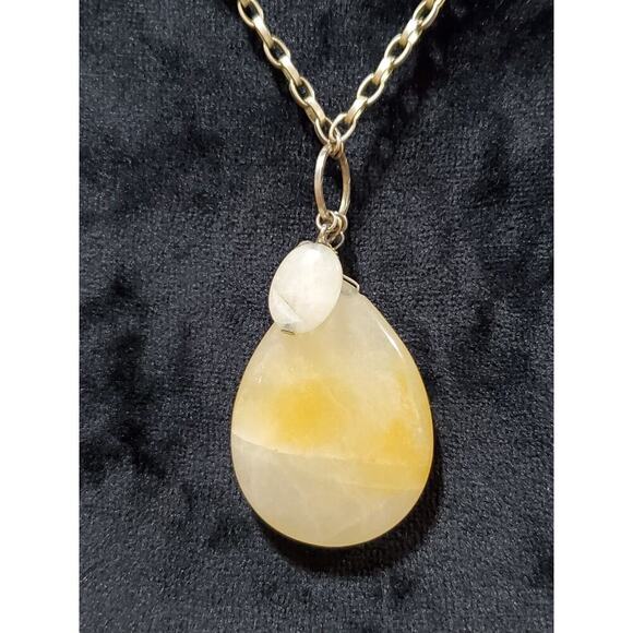 Women's Genuine Natural Baltic Amber Pendant Stylish Necklace - Picture 5 of 7